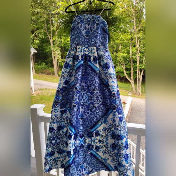 Gorgeous Blue Prom Dress - Picture 1 of 8